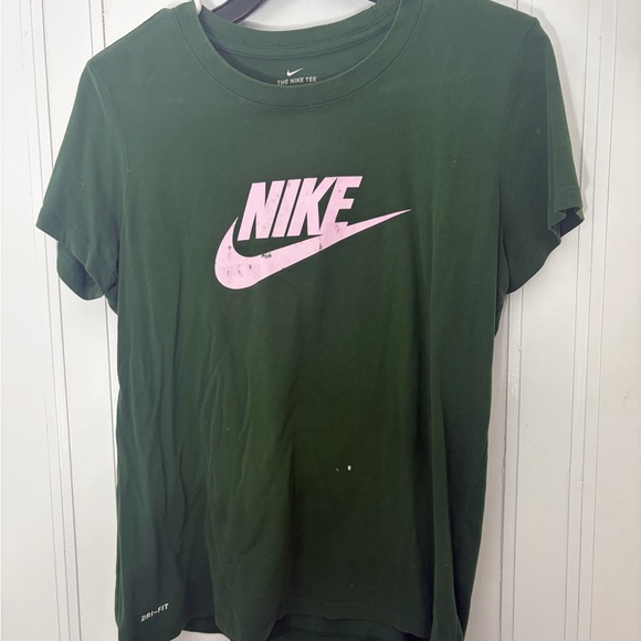 Nike Tops - Nike Forest Green Tee